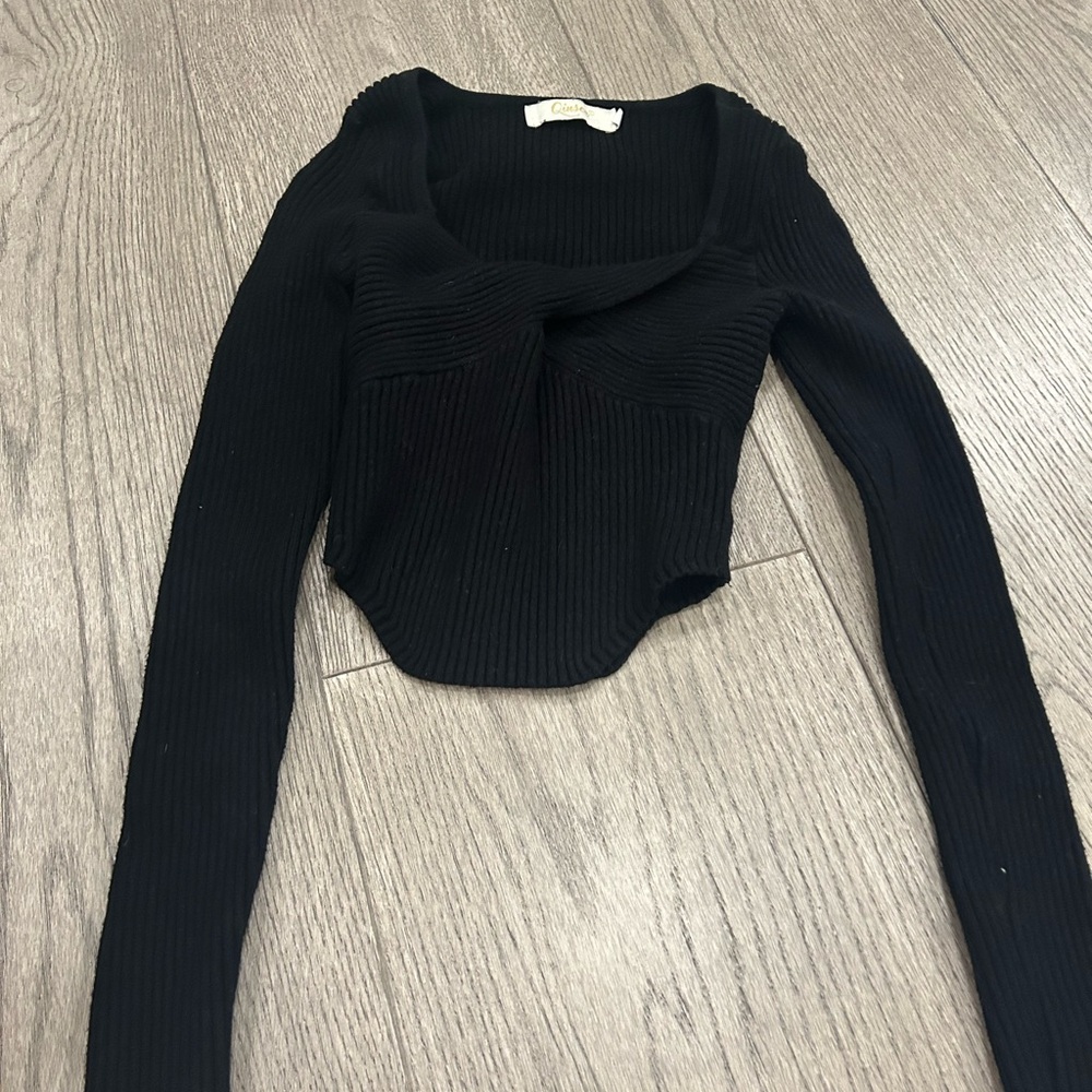 Black cropped sweater long sleeve